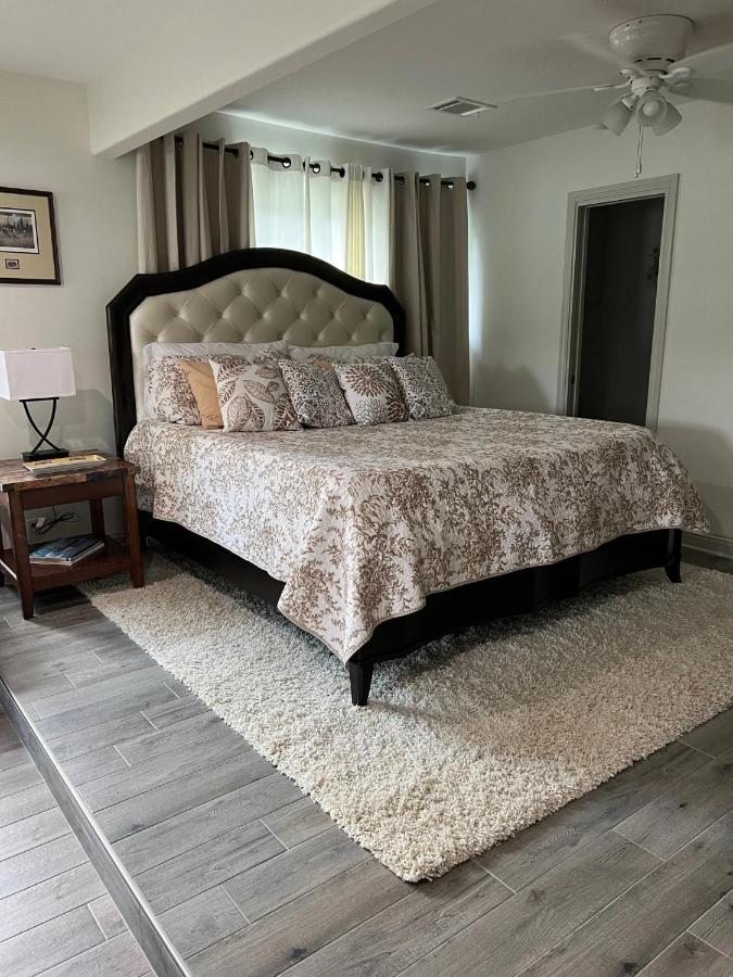 Kingwood Cottage - 10 Mins From Iah - Lake Front Humble Dış mekan fotoğraf